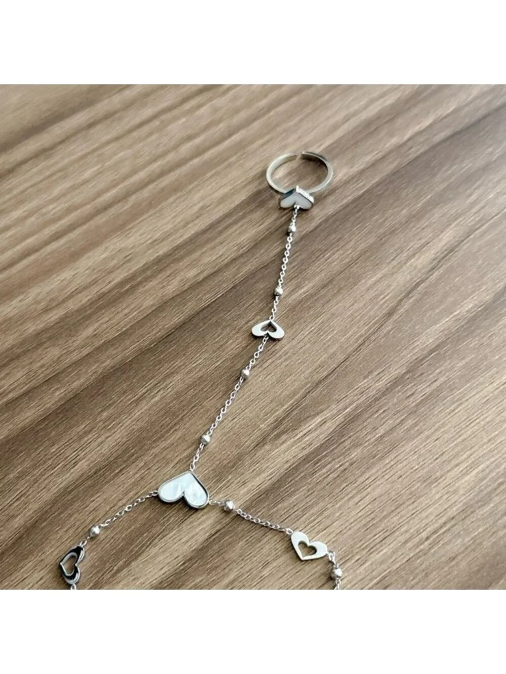 Heart hand chain Q909